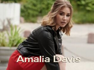 Amalia_Davis