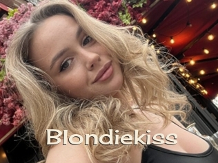 Blondiekiss