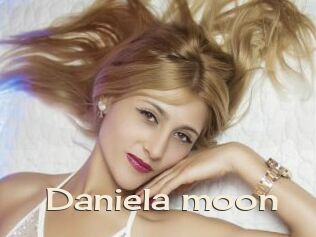 Daniela_moon