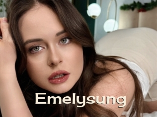 emelysung Big Dicks Round Ass