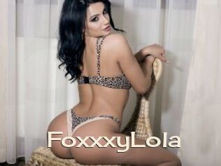 FoxxxyLola Big Dicks Round Ass