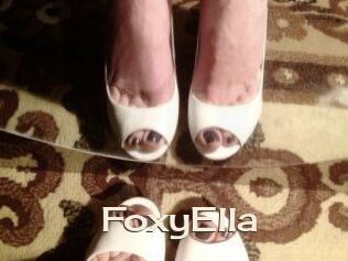 FoxyElla Big Dicks Round Ass