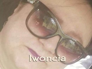 iwoncia Big Dicks Round Ass