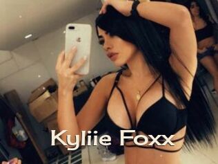 Kyliie_Foxx