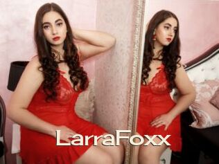LarraFoxx