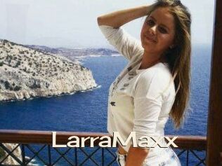 LarraMaxx