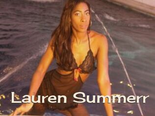 Lauren_Summerr