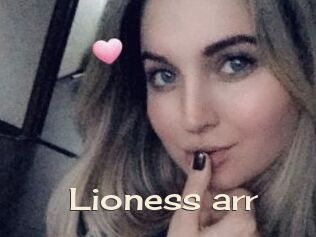 Lioness_arr
