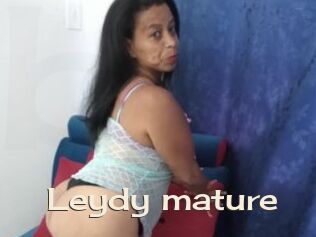 Leydy_mature