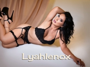 lyahlenox Big Dicks Round Ass