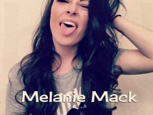 Melanie_Mack