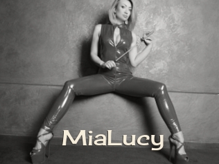 MiaLucy Big Dicks Round Ass