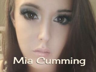 Mia_Cumming