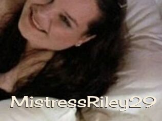 MistressRiley29