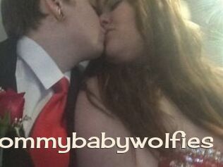 Mommybabywolfies