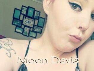 Moon_Davis