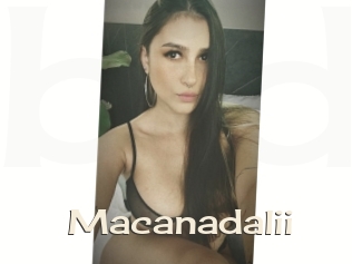 Macanadalii