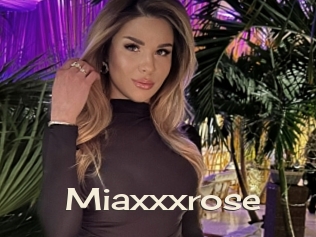 Miaxxxrose
