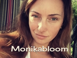 Monikabloom