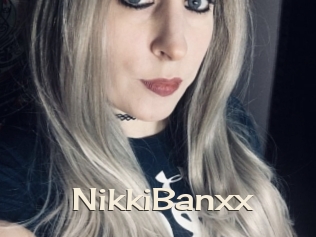 NikkiBanxx