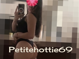 Petitehottie69