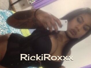 RickiRoxxx